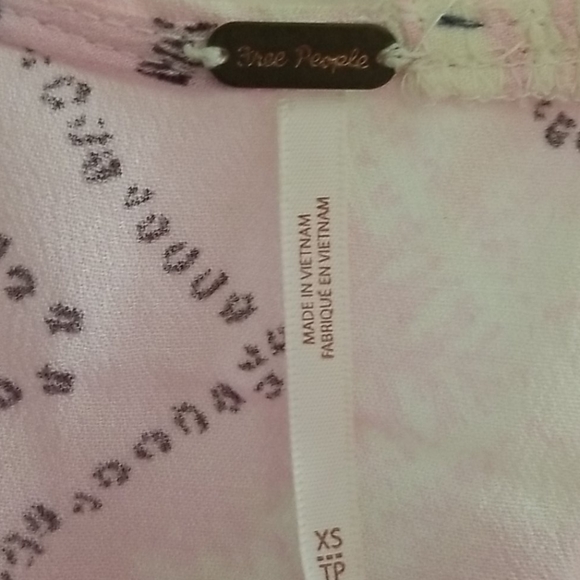 Top - Picture 2 of 2